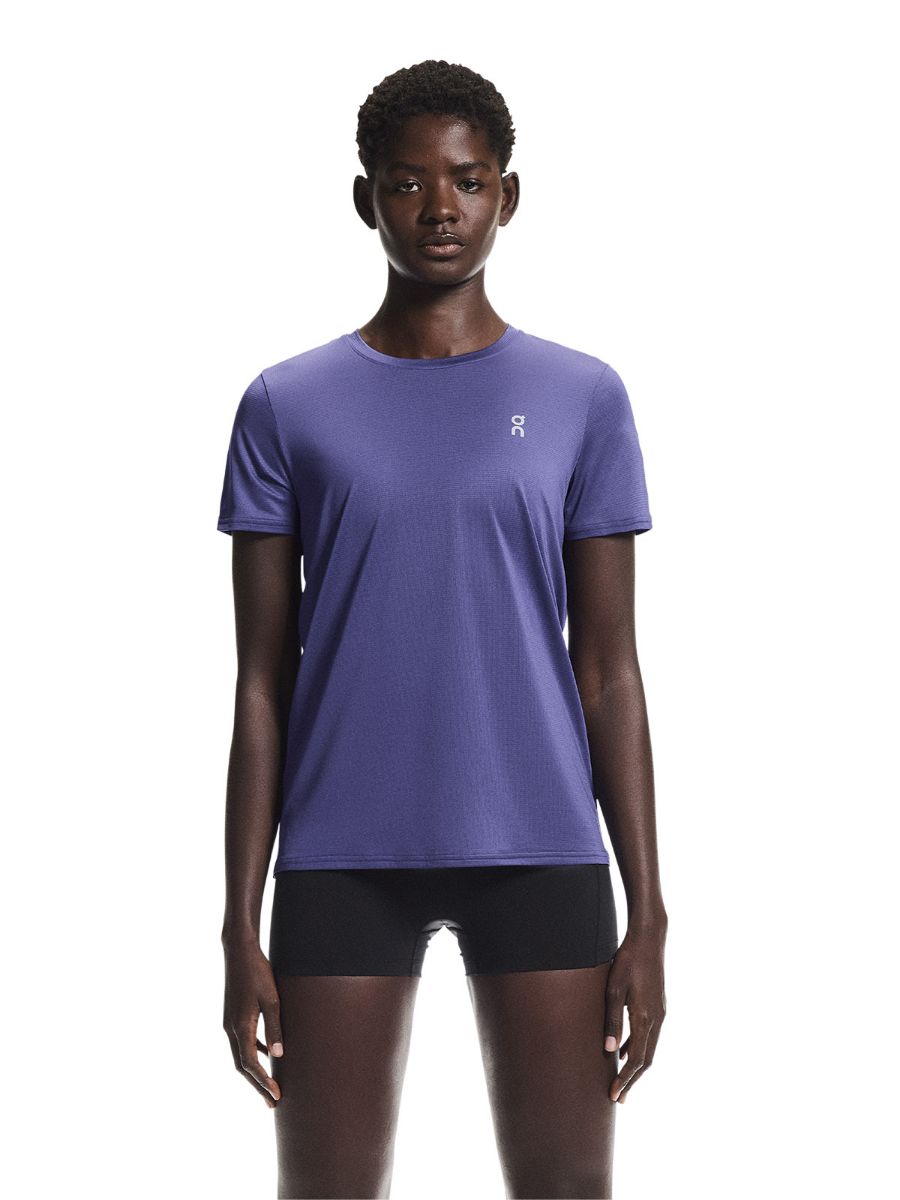 Treningsoverdel til dame fra On i fargen Twilight