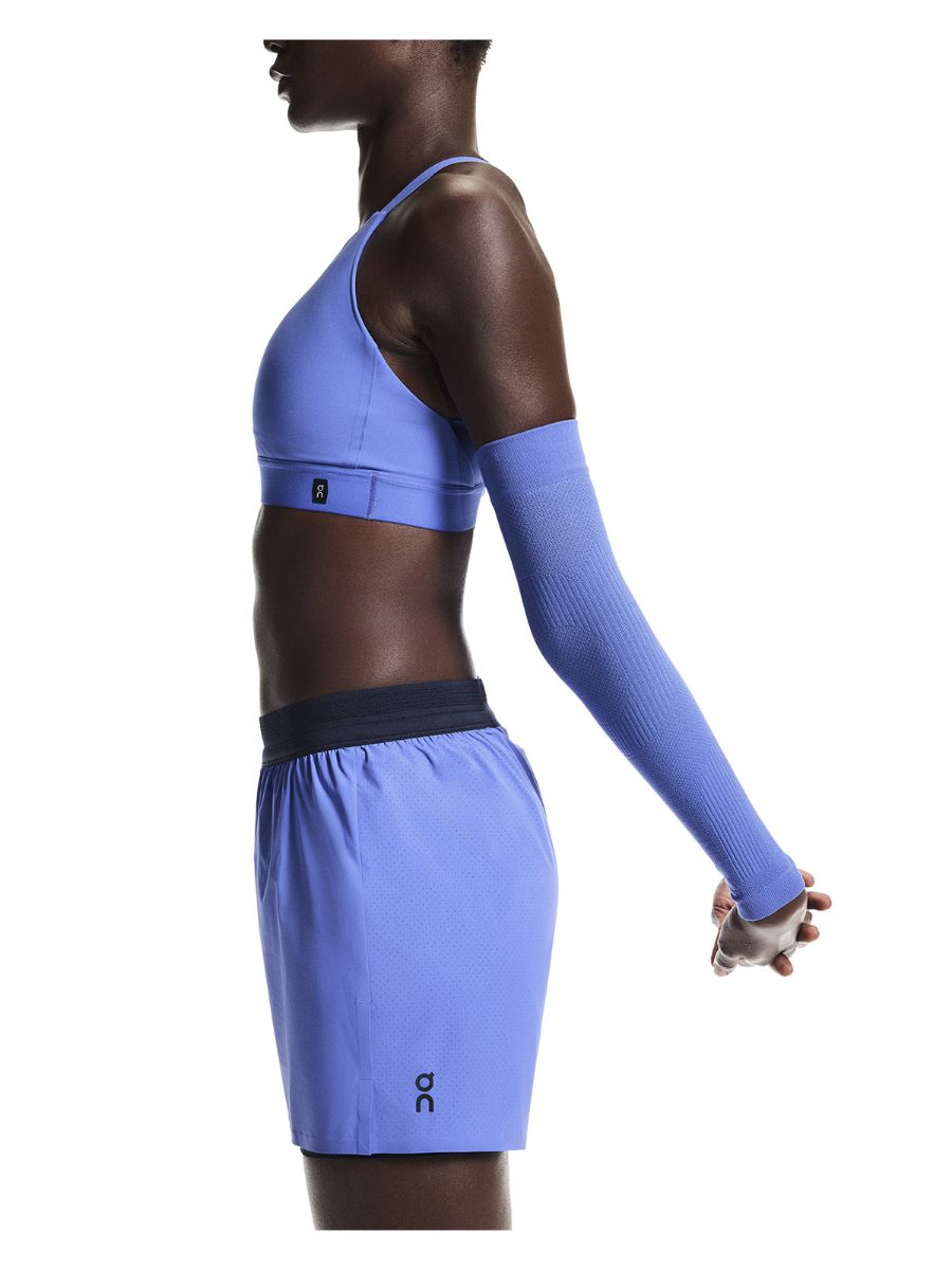 Shorts til dame fra ON, perfekt til løping