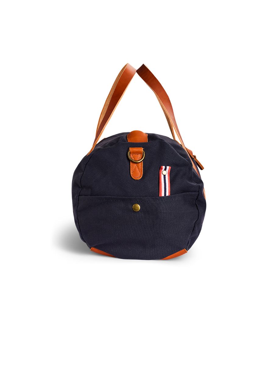 Weekend Bag fra Amundsen i fargen Faded Navy