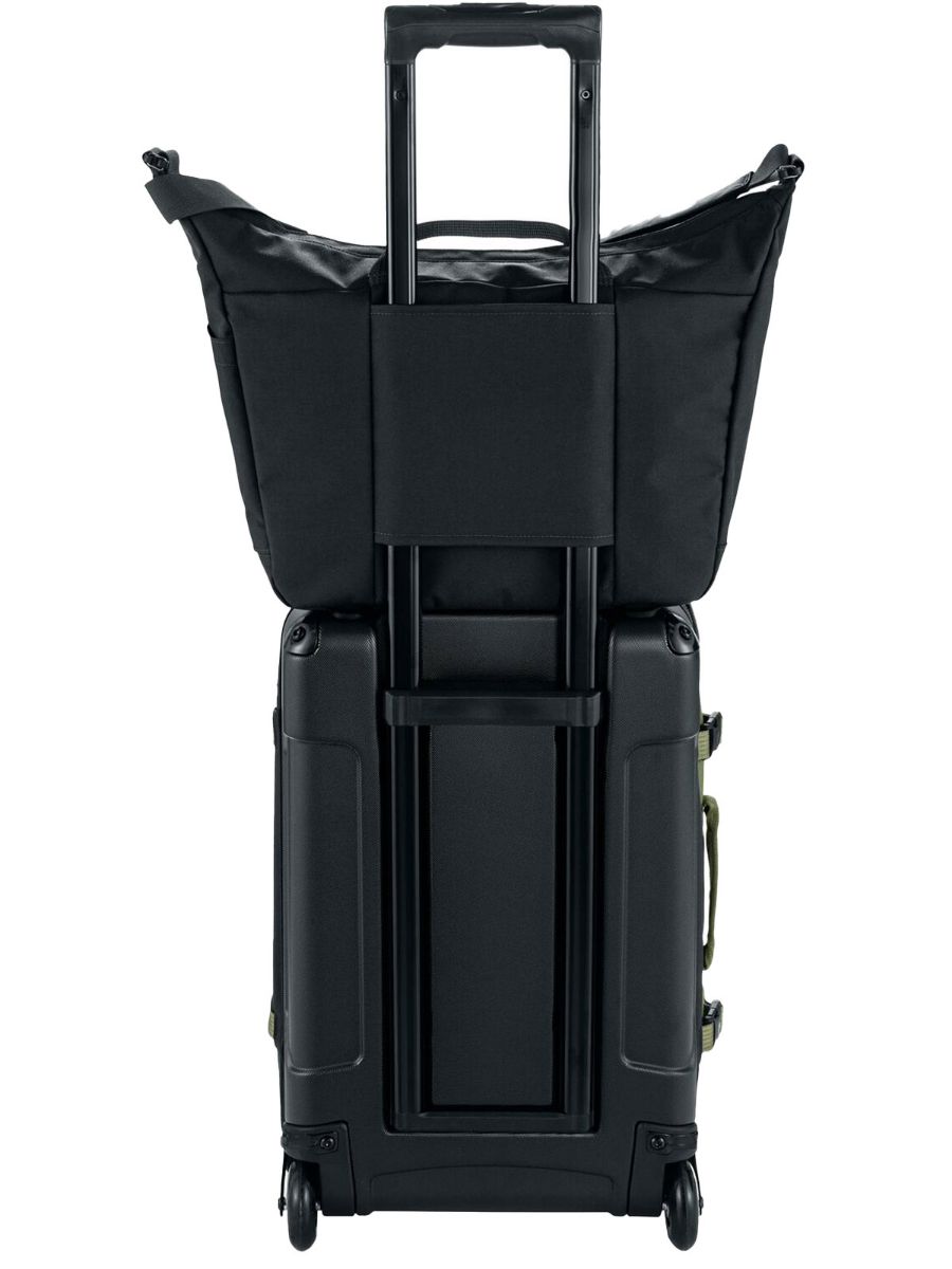 Crossbody bag fra Fjellreven- perfekt til jobb eller reising. I fargen Coal Black