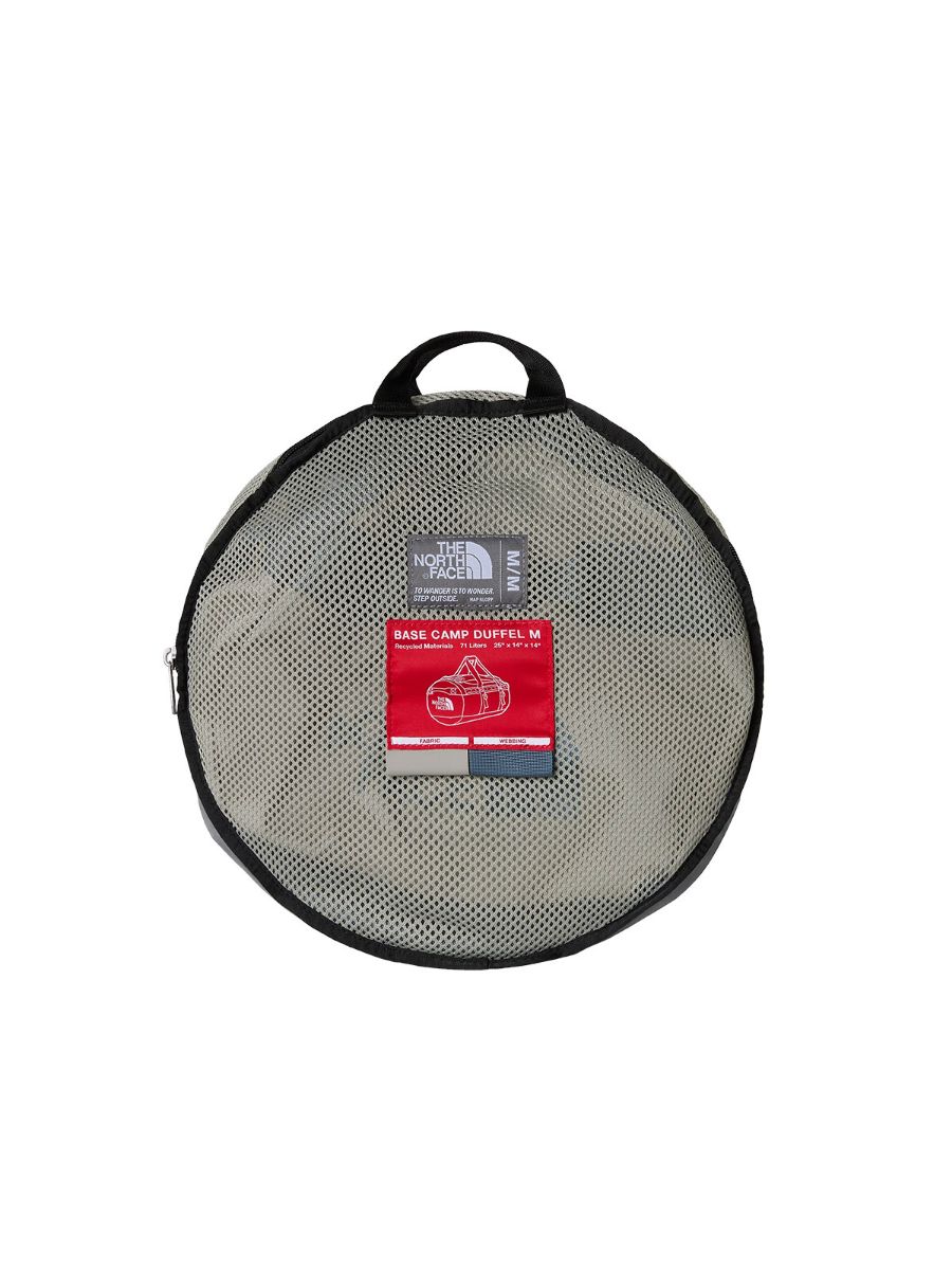 Duffelbag fra The North Face som rommer 71 liter