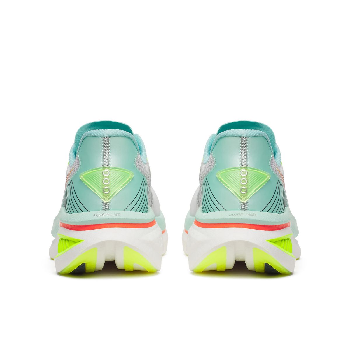 Responsiv og teknisk løpesko til dame fra Saucony i fargen White Splash