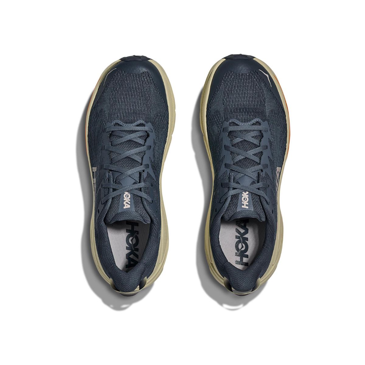 Terrengløpesko fra Hoka til herre. Challenger 8