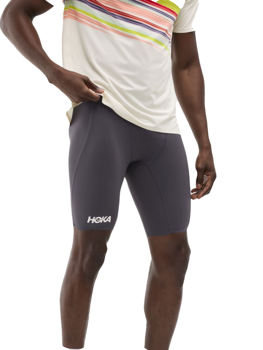 Løpeshorts til herre fra Hoka i fargen Squid Ink