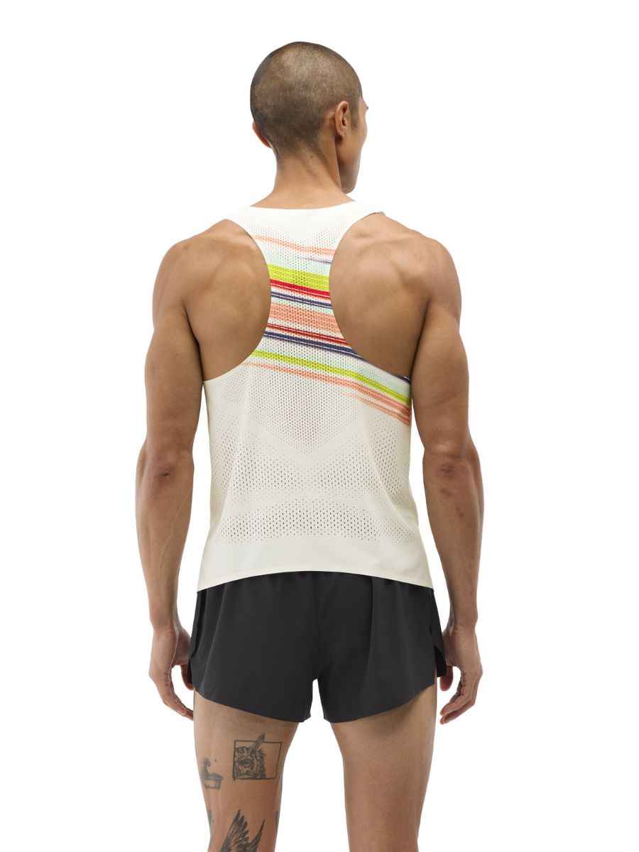 Singlet til herre fra Hoka i fargen Alabaster Flare