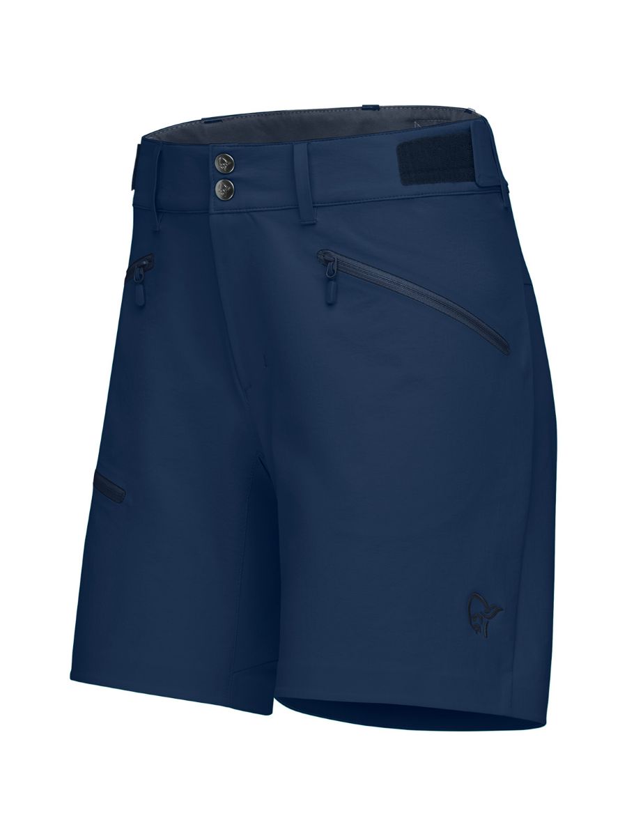 Shorts til dame fra Norrøna i fargen Indigo Night
