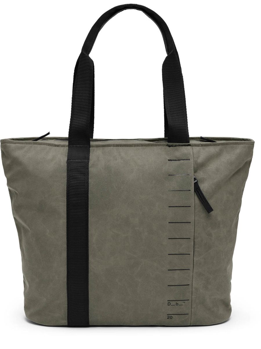 Praktisk og romslig bag dra Db