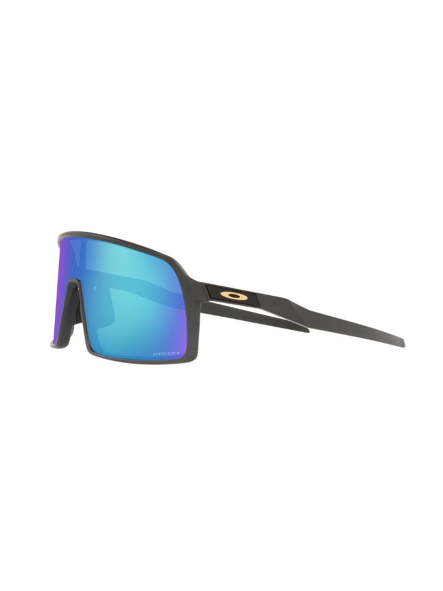 Bred, lett og beskyttende sportsbrille fra Oakley