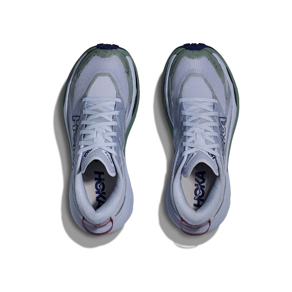 Terreng løpesko til dame fra Hoka i fargen Ambiant Blue Rosemary