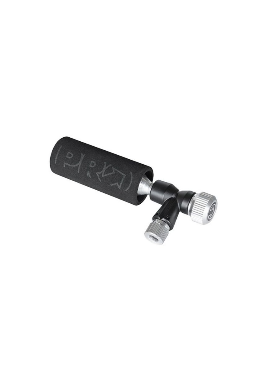 CO2-pumpe gir en rask og enkel måte å pumpe dekkene dine på, spesielt under konkurranse eller lange sykkelturer. Team CO2 Regulator er robust bygget og produsert i solid CNC-frest aluminium, med et ventilhode som passer for både Schraderventil (bilventil) og Prestaventiler