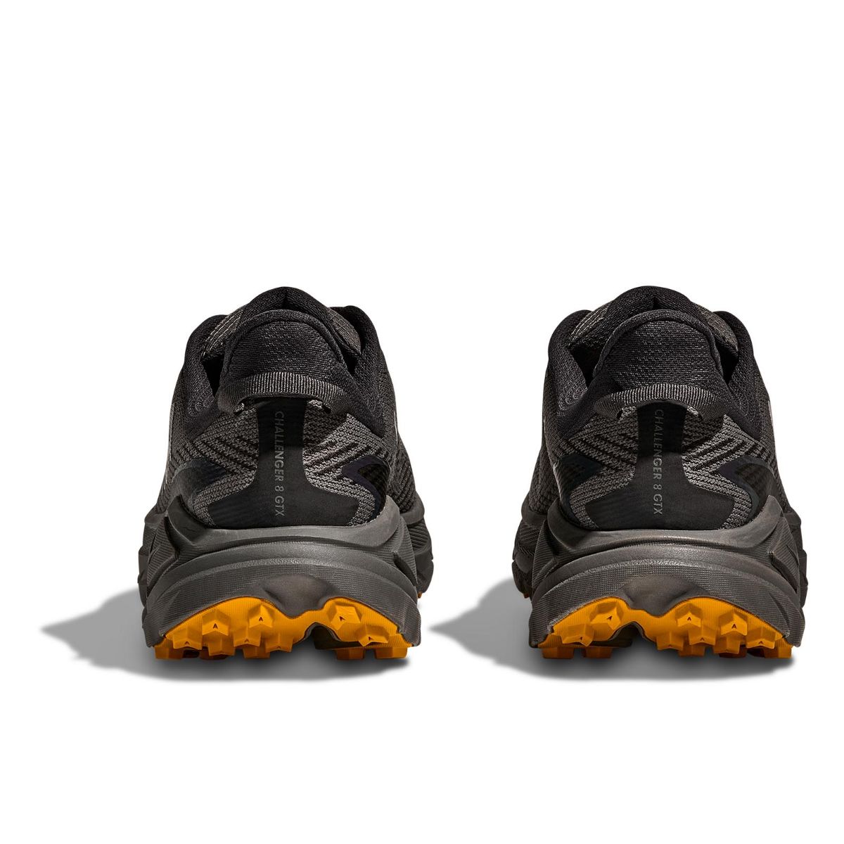 Løpesko med terrengsåle og Gore-Tex membran fra Hoka til herre. Challenger 8 gtx