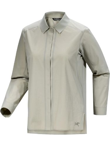 Tynn, stretchy skjorte til dame fra Arcteryx i en lys grønnfarge.