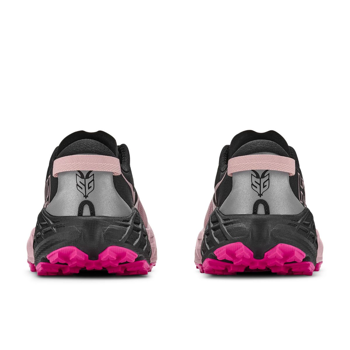 Lett og robust terrengsko til dame fra Hoka i fargen Black Pink Opal