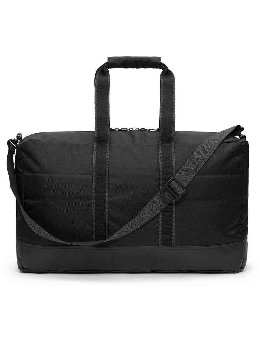 Bag fra Db som rommer 40L i fargen Black Out