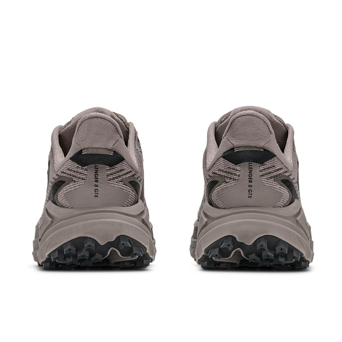 Allsidig løpesko med terrengsåle fra Hoka til herre. Challenger 8 med Gore-Tex