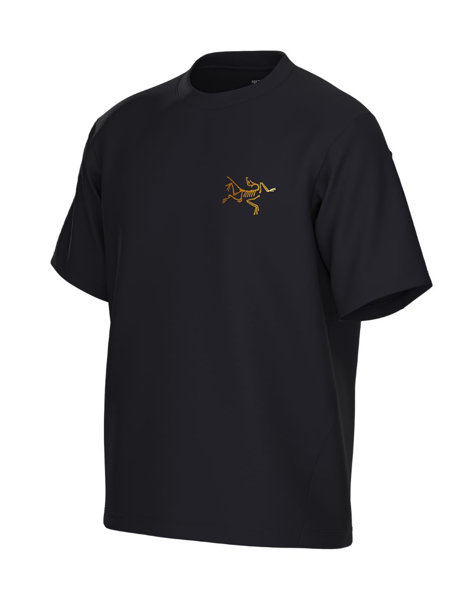 T-skjorte fra Arcteryx med logo på ryggen
