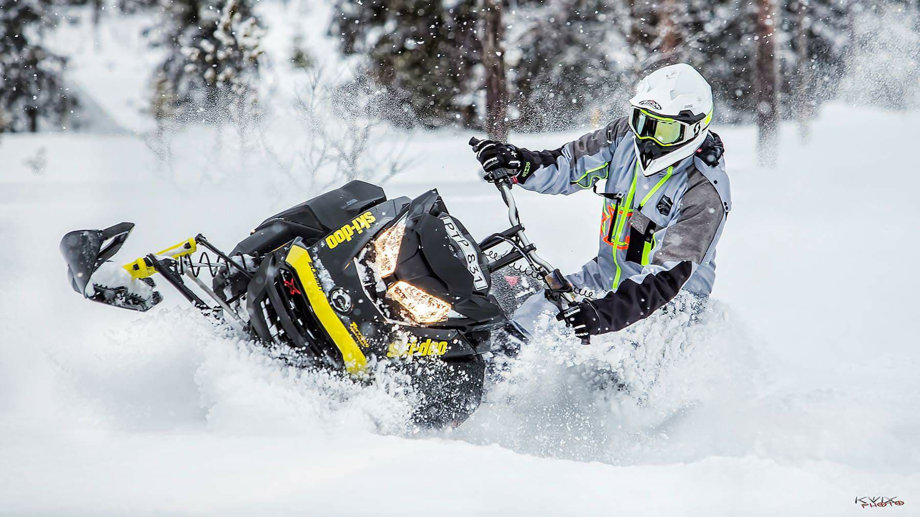 Bilde for kategori Hjelm - solbriller/kjørebriller/goggles og  Alt av  Bekledning - vintersko mm.