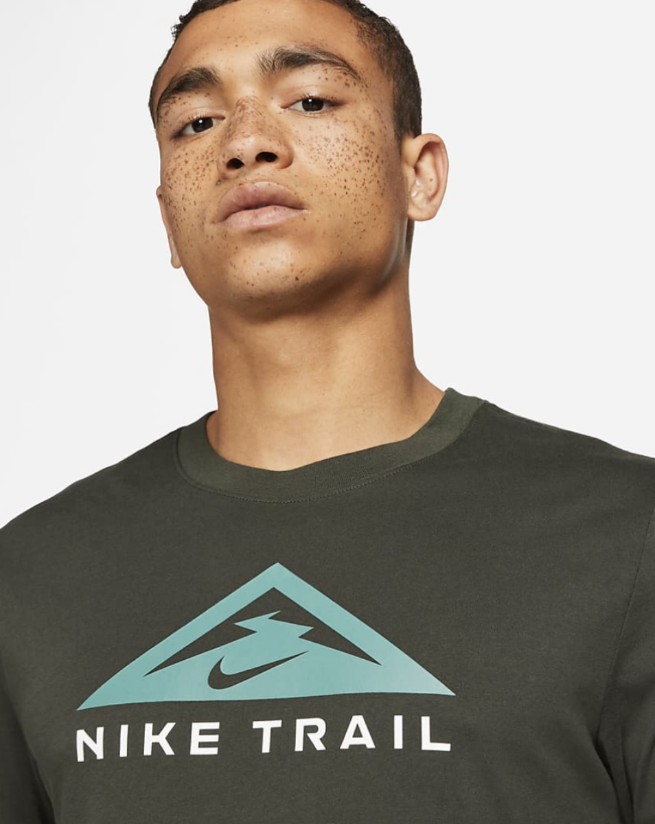 Bilde av Nike tee ss trail CZ9802-355