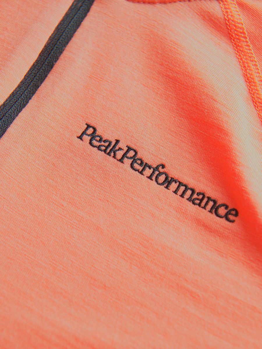 Bilde av Peak Performance  W Magic Half Zip 040 Light Orange