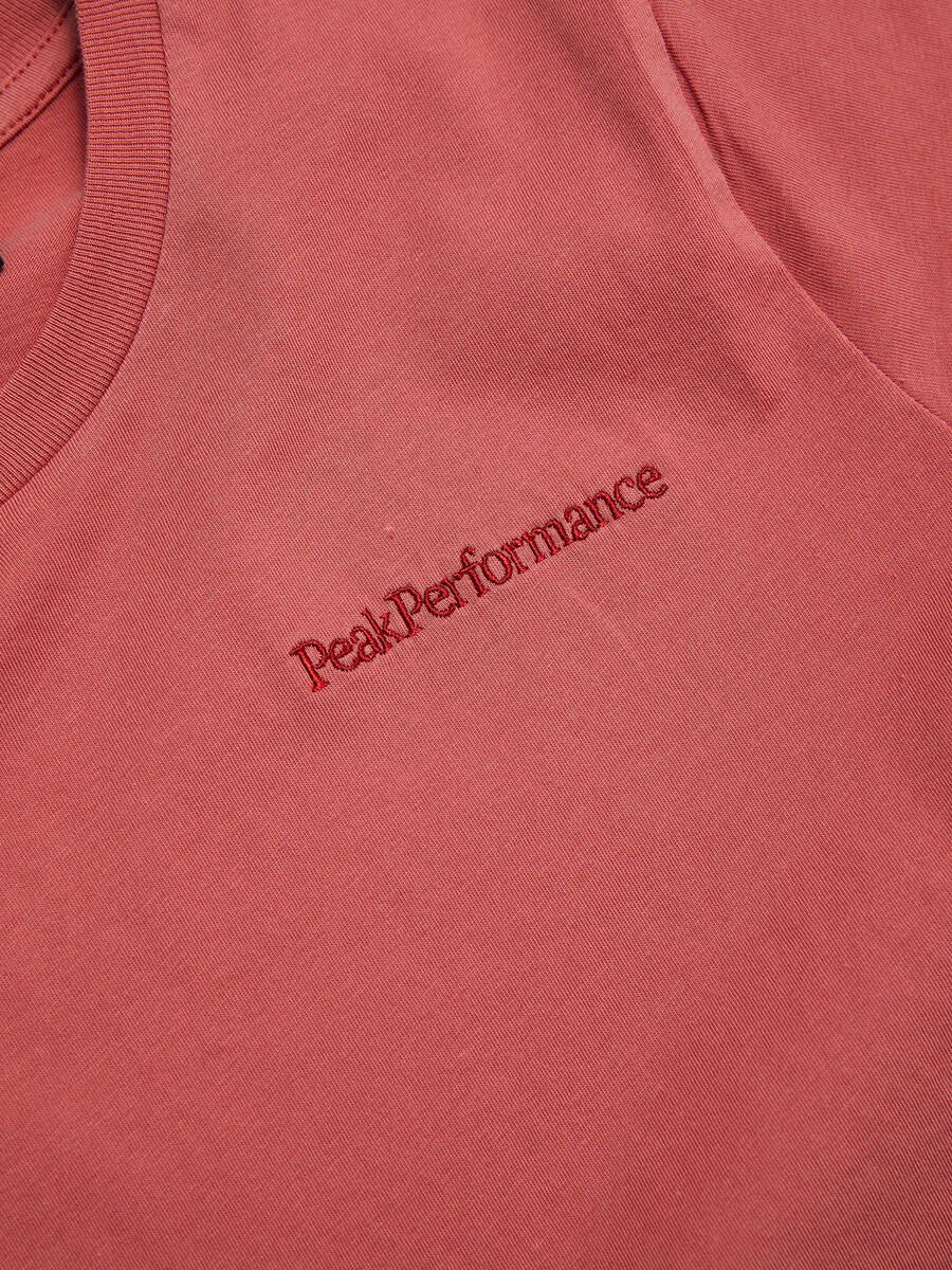 Bilde av Peak Performance  W Original Small Logo Tee 040 Trek Pink-Softer Red