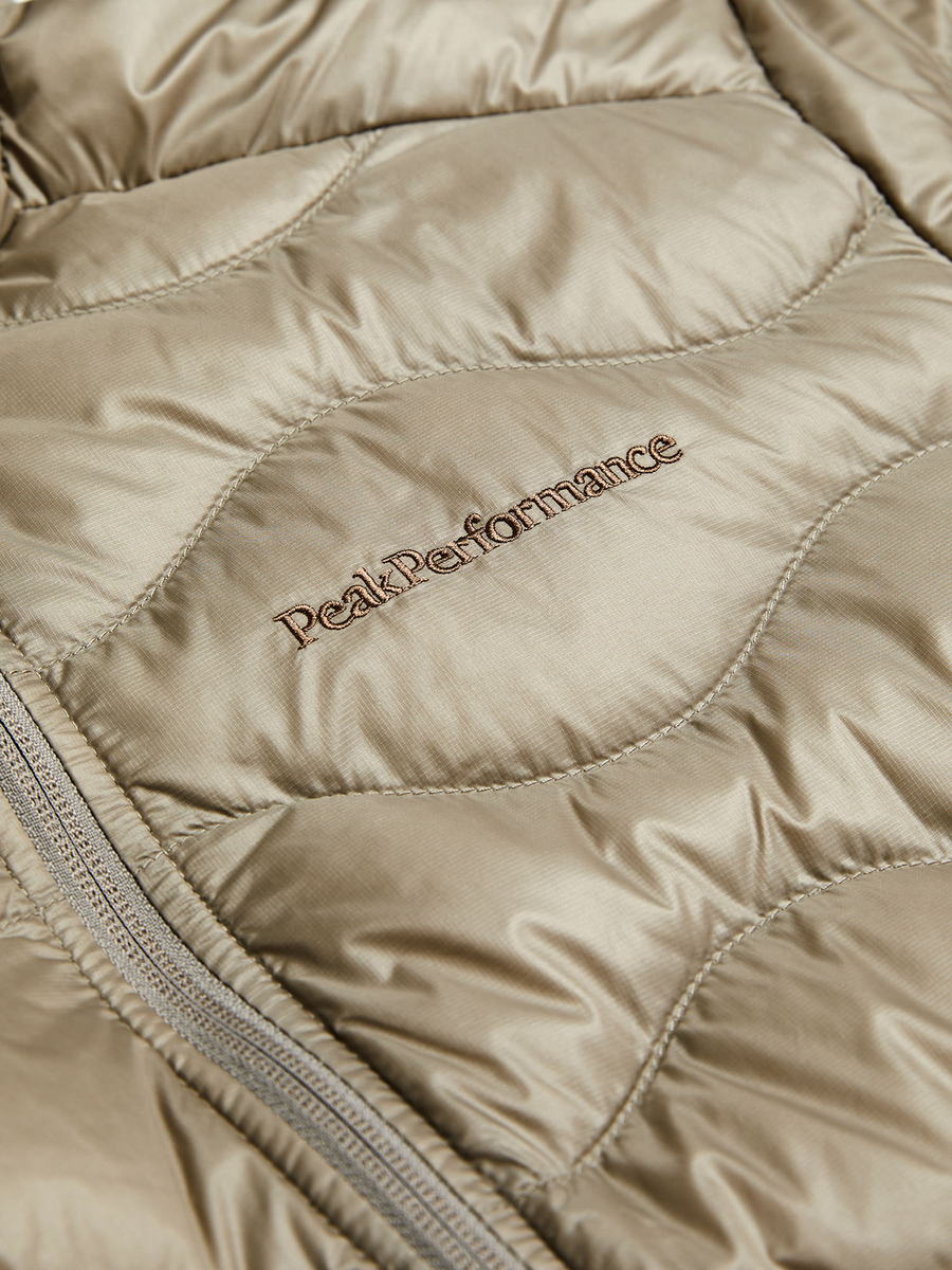 Bilde av Peak Performance  M Helium Down Hood Jacket Avid Beige