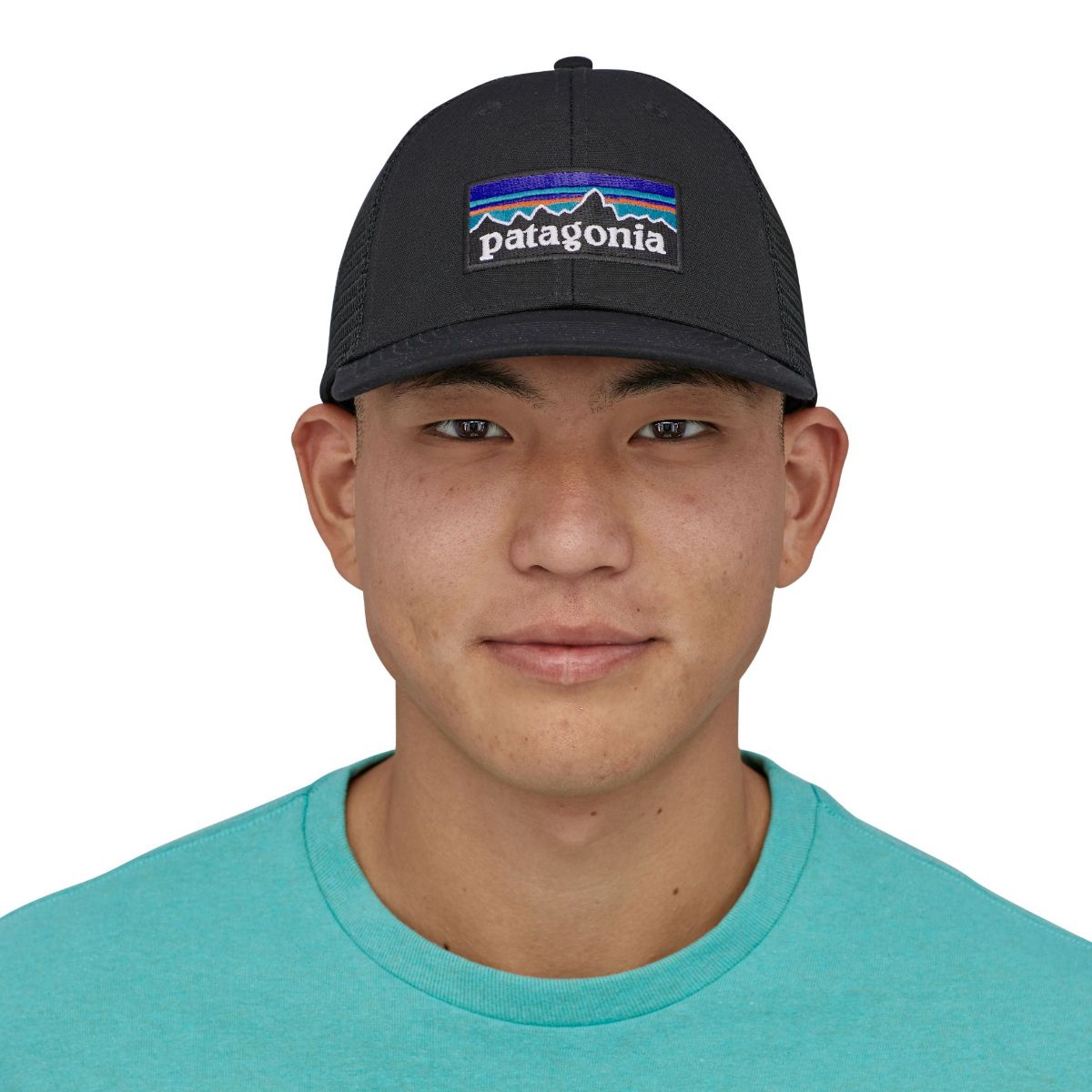 Bilde av Patagonia  P-6 Logo LoPro Trucker Hat BLK Black