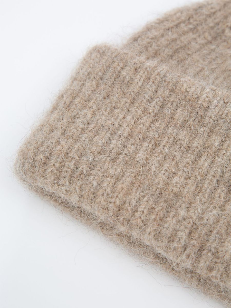 Bilde av WoolLand  Raulandtind knitted hat Woman D11 Latte