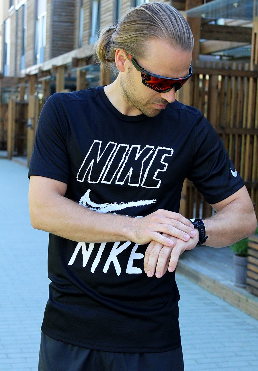 nike brthe run top ss