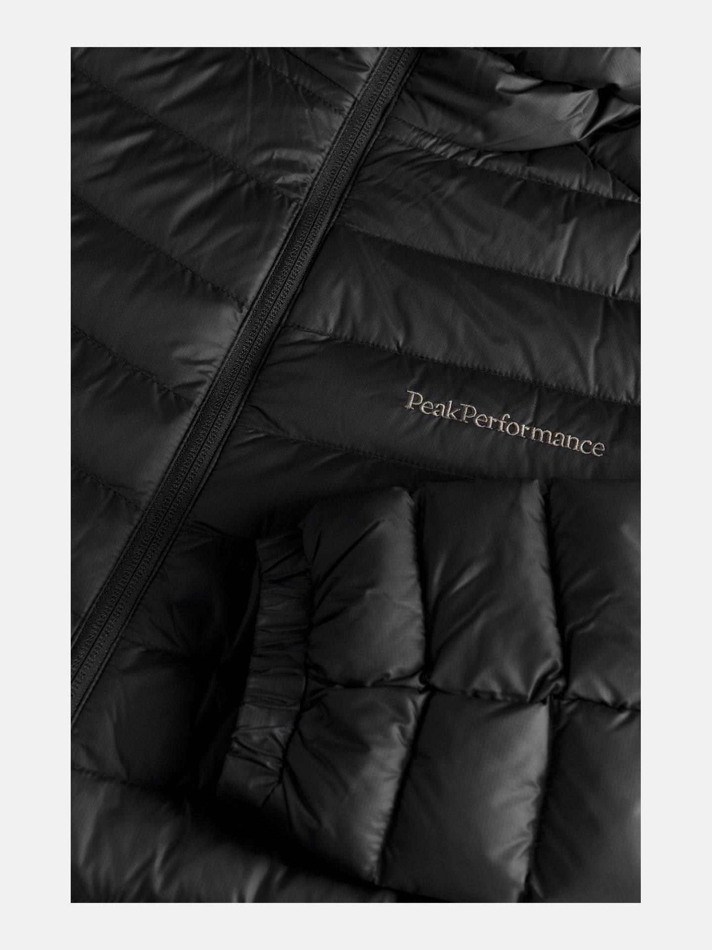 Peak performance frost dh 050 black Nava Sport Vi selger Peak performance frost dh 050 black Nava Sport Vi selger