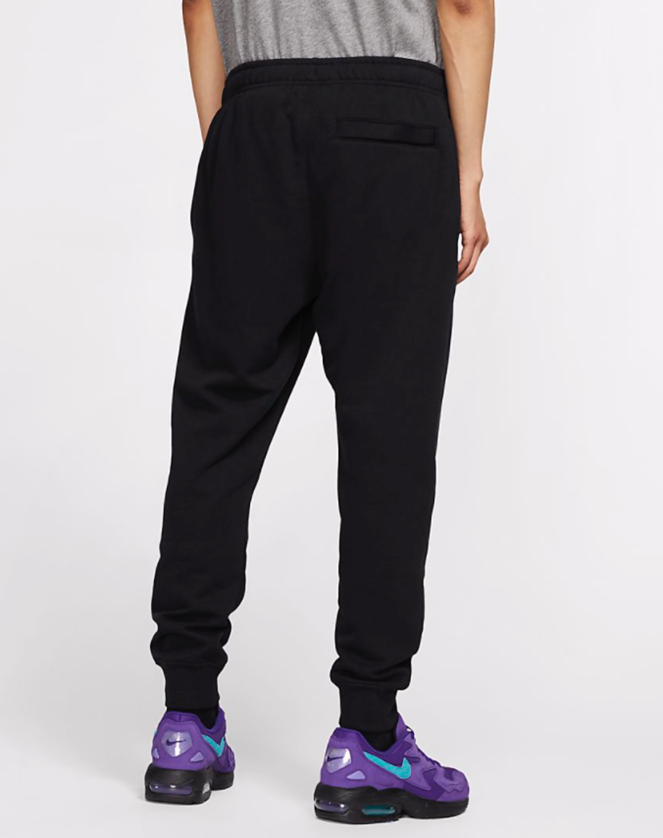 Nike m nsw club jggr ft black/white bv2679-010- Nava Sport - din nye sportsbutikk!