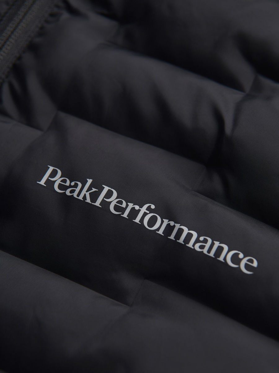 Bilde av Peak Performance  M Argon Hybrid Hood 030 Black