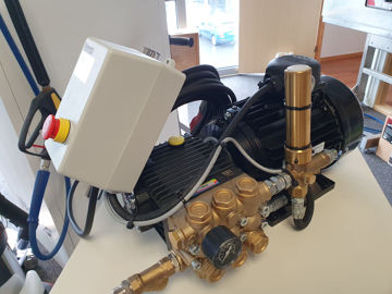 Skummaskin, Skumpumpe; høytrykkspumpe, bilvask, 