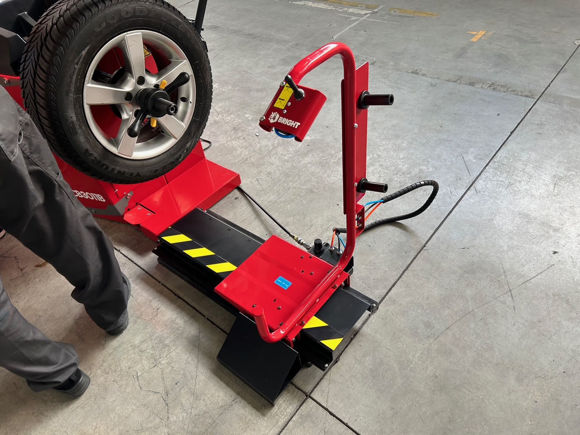 BJ-05 Hjuløfter for avbalanseringsmaskiner