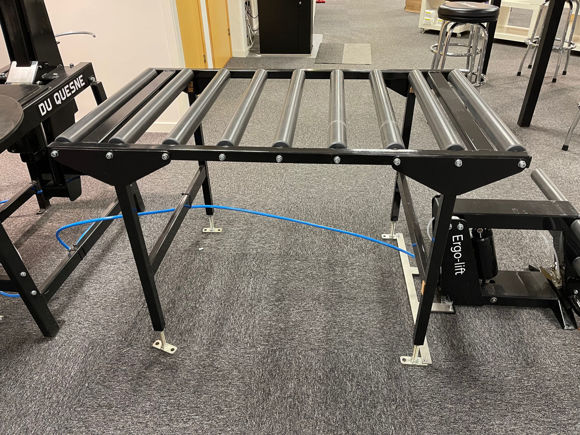 Bilde av Rullebord MED bein. L.120 cm H.65/75 cm B:75 cm ( Dekklinje )