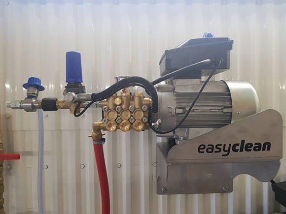 Bilde av Easy Clean Høytrykksvasker Stasjonær Kaldtvann Motorpump med deksel og tilbehør 150 Bar.21 Ltr. 230/ 400 Volt 3-fas