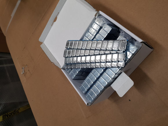 Bilde av lodd  5 gr LIMING 12 pr strips stk 100 stk pr box 6 kg bLANK  fagre ( TPALU-FE.ECO )