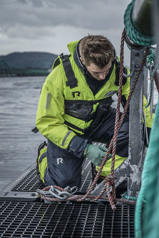 Bilde av SEAFARMER 50N FLYTEVEST YELLOW/BLACK 70+